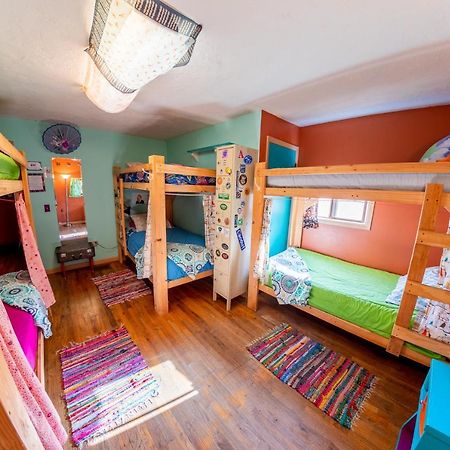 The Wanderlust Hostel Gunnison Extérieur photo