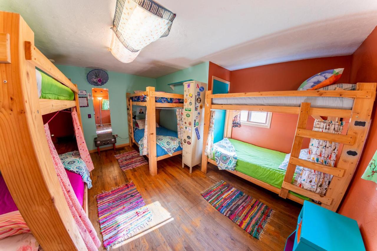 The Wanderlust Hostel Gunnison Extérieur photo